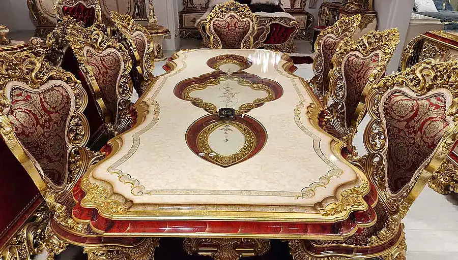 غرفة طعام كلاسيكية باللون الأحمرHumeyra - 5