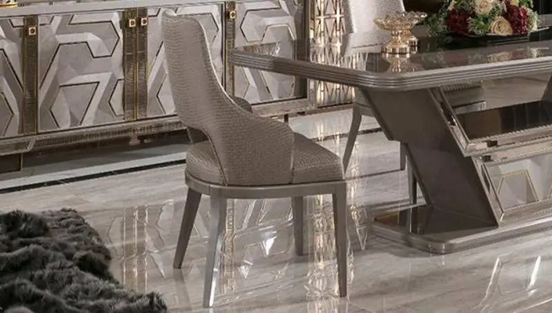 Latina Lüks Sandalye