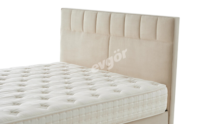 Molena Krem Yatak Başlığı