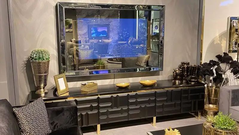 Pyramid Metal Dining Room - 2