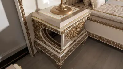 Selçuklu Krem Klasik Komodin