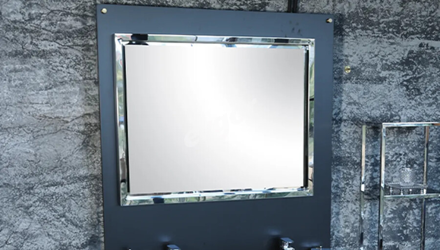 Ceri Banyo Aynası