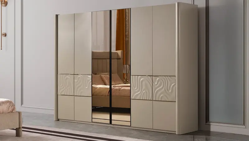 Anit Luxury Bedroom - 6