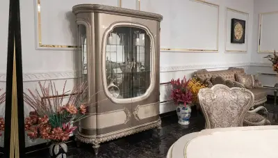Bendy Classic Dining Room - 5