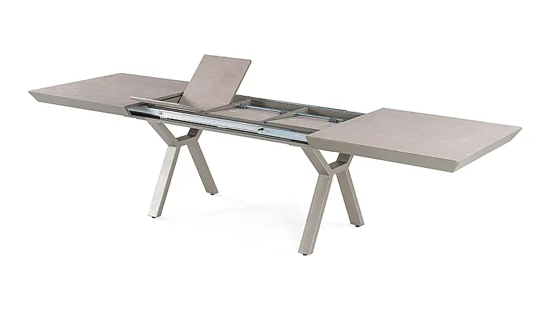 Dalte Extendable Table - 14