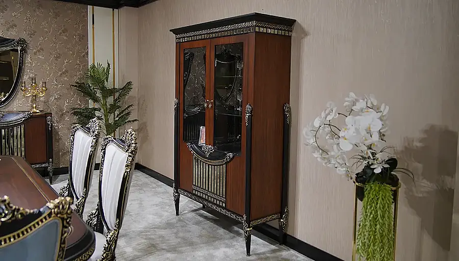 Destina Walnut Classic Showcase - 1