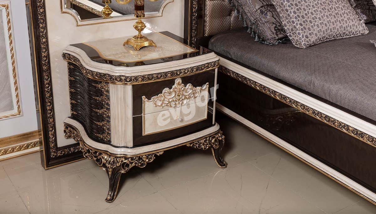 Elizabeth Classic Bedroom - 13