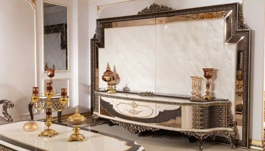 Elizabeth Classic Dining Room - 18