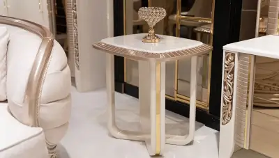 Kremlin Avangarde Yan Sehpa