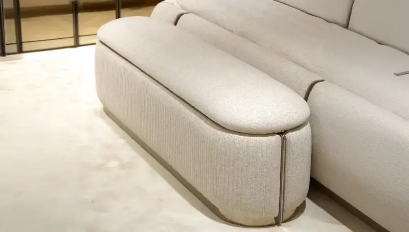 Larissa Modern Bench