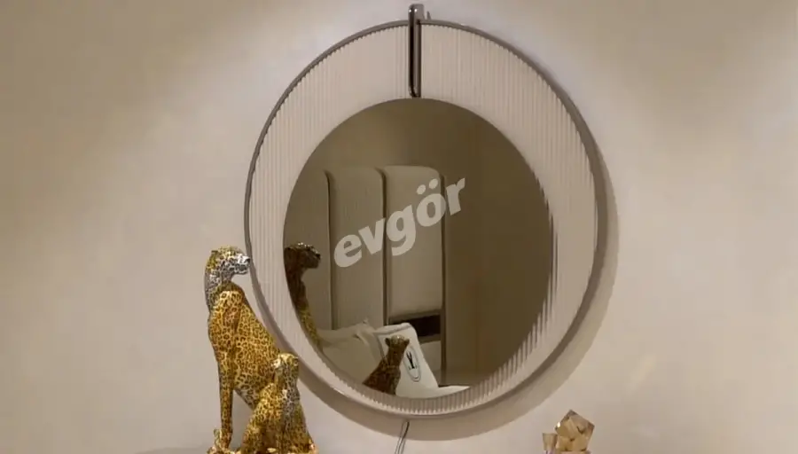 Larissa Modern Dresser Mirror - 1