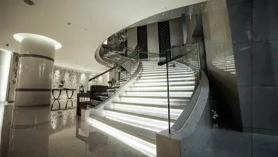 Laves Staircase Decoration