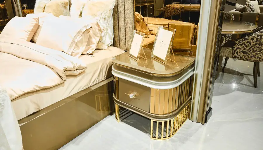 Lora Luxury Bedroom - 3