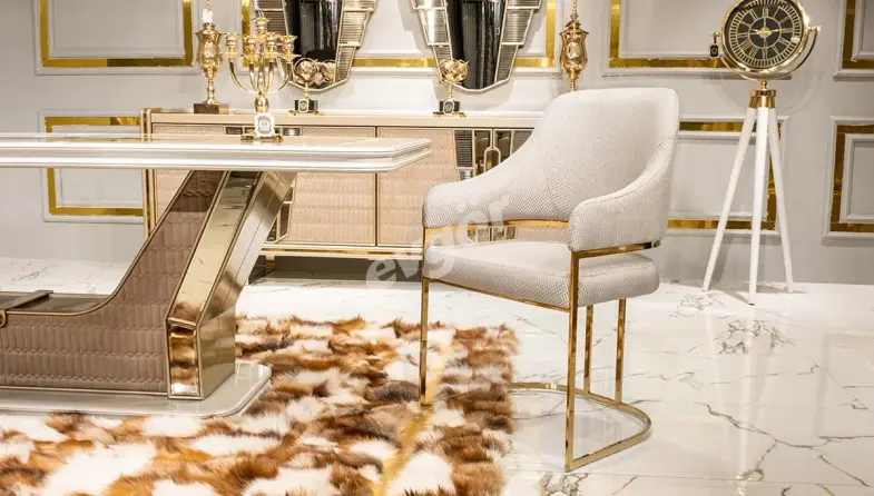 Lortela Luxury Dining Room - 5