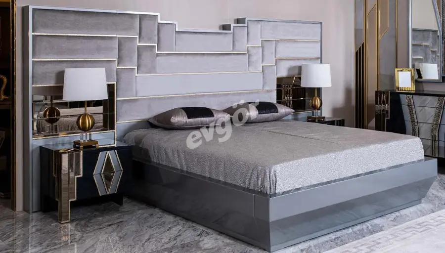 Madreno Luxury Bedroom - 2