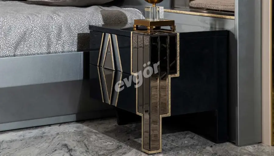 Madreno Luxury Bedroom - 3