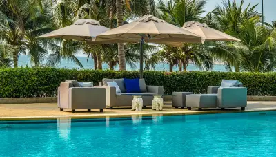 Mera Outdoor Furniture Set