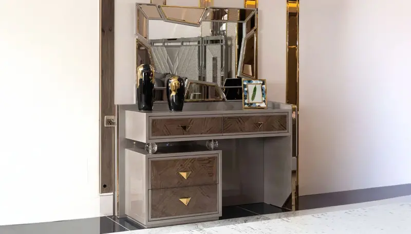 Monra Luxury Bedroom - 4