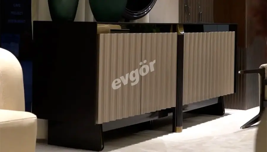 Nadia Modern Console - 1