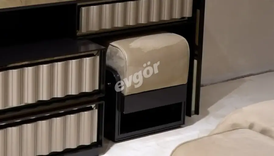 Nadia Modern Pouf - 1