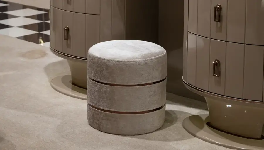 Roma Luxury Bedroom - 7