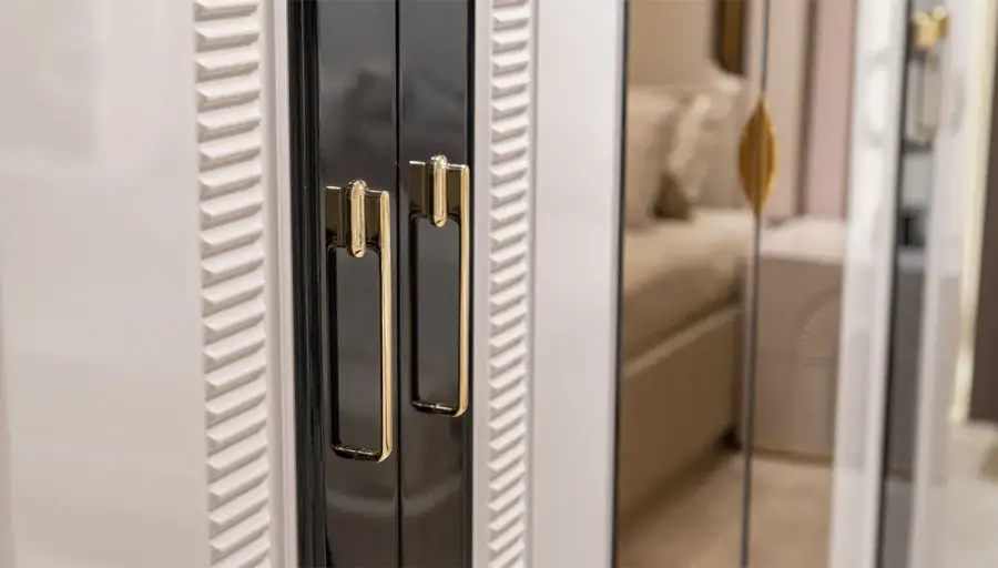 Siena Luxury Wardrobe - 2