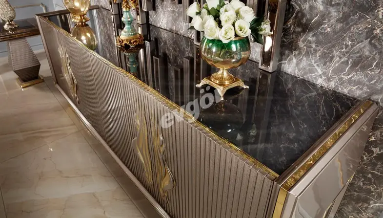 Valentin Luxury Dining Room - 7