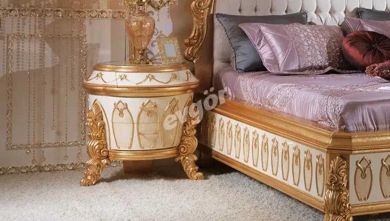 Yakut Klasik Komodin - 1