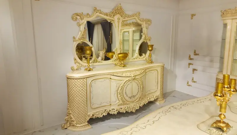 Yalta Classic Dining Room - 2
