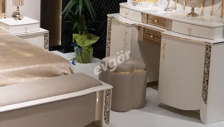 Kremlin Avangarde Puf - 1