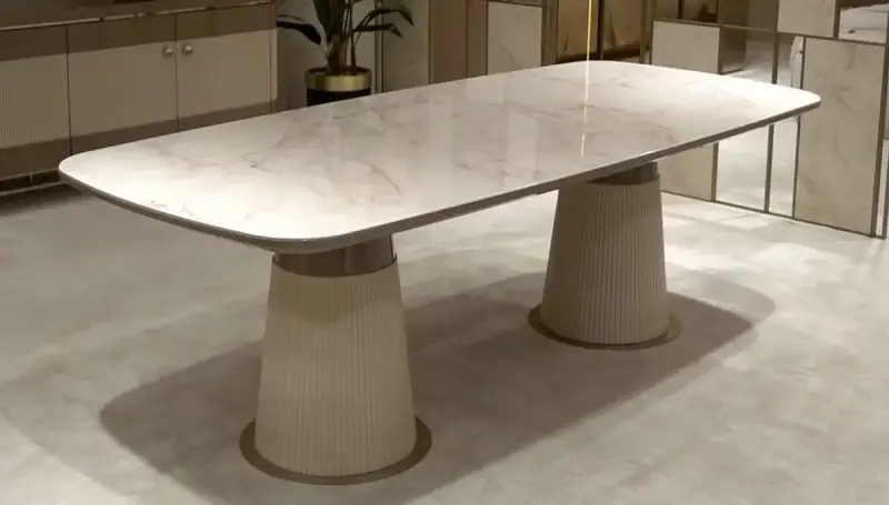 Larissa Table à Manger Moderne