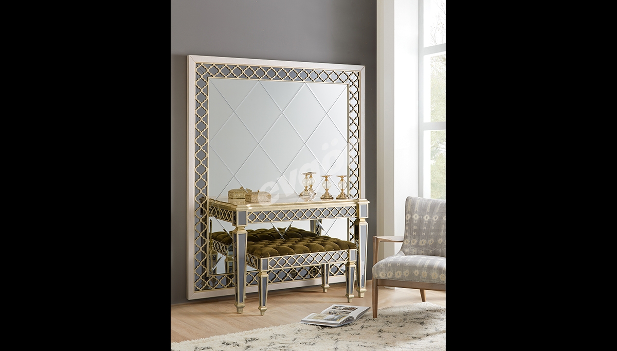 Vip Art Deco Dresser Set