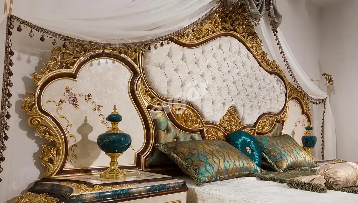 Hümeyra Varaklı Klasik Yatak Odası