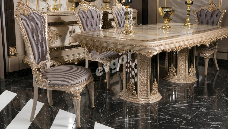 Laleli Krem Klasik Sandalye