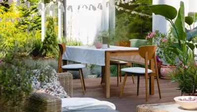 Mire Outdoor Seating