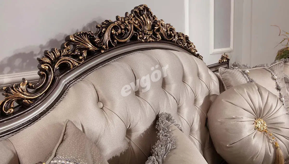 Saheste Classic Sofa Set