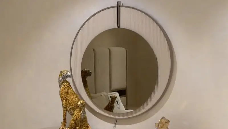 Larissa Modern Şifonyer Aynası 