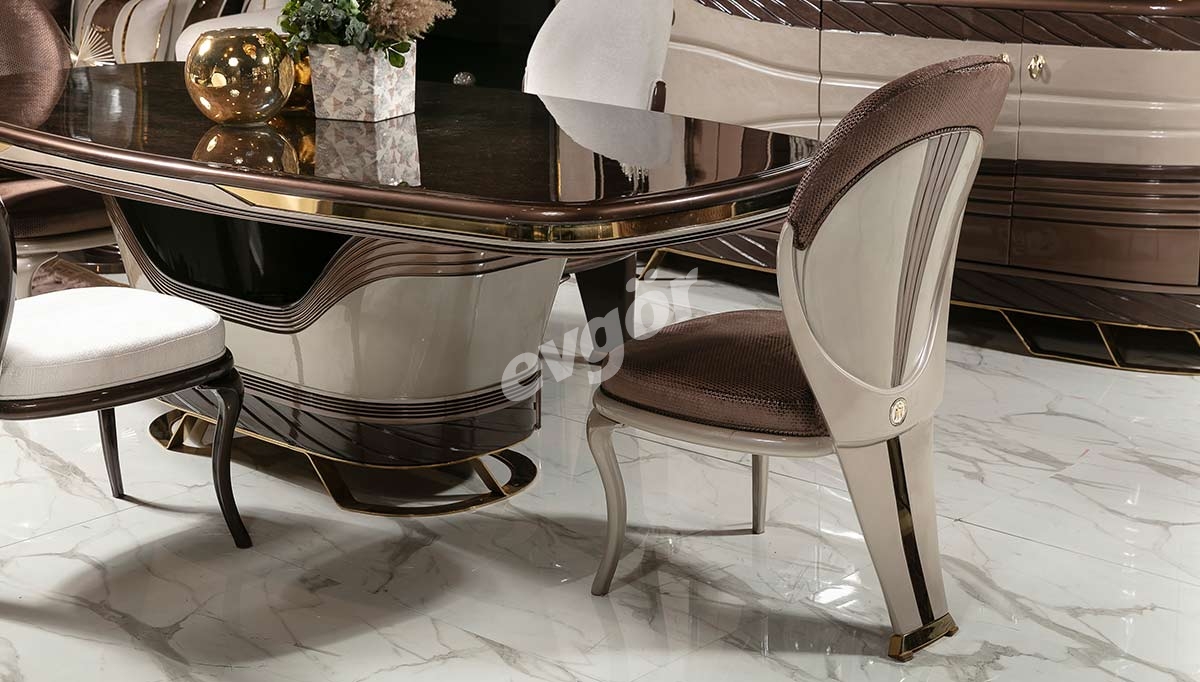 Verona Luxury Dining Room